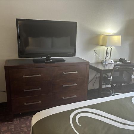 Quality Inn & Suites Lakewood - Denver Southwest Luaran gambar