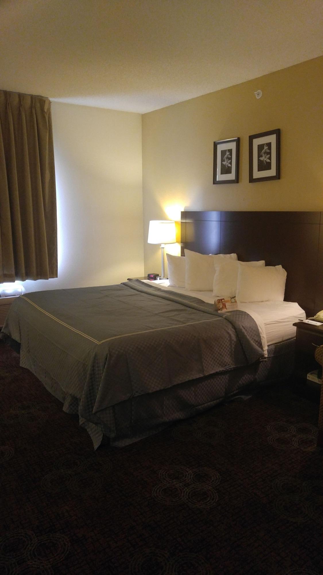 Quality Inn & Suites Lakewood - Denver Southwest Luaran gambar