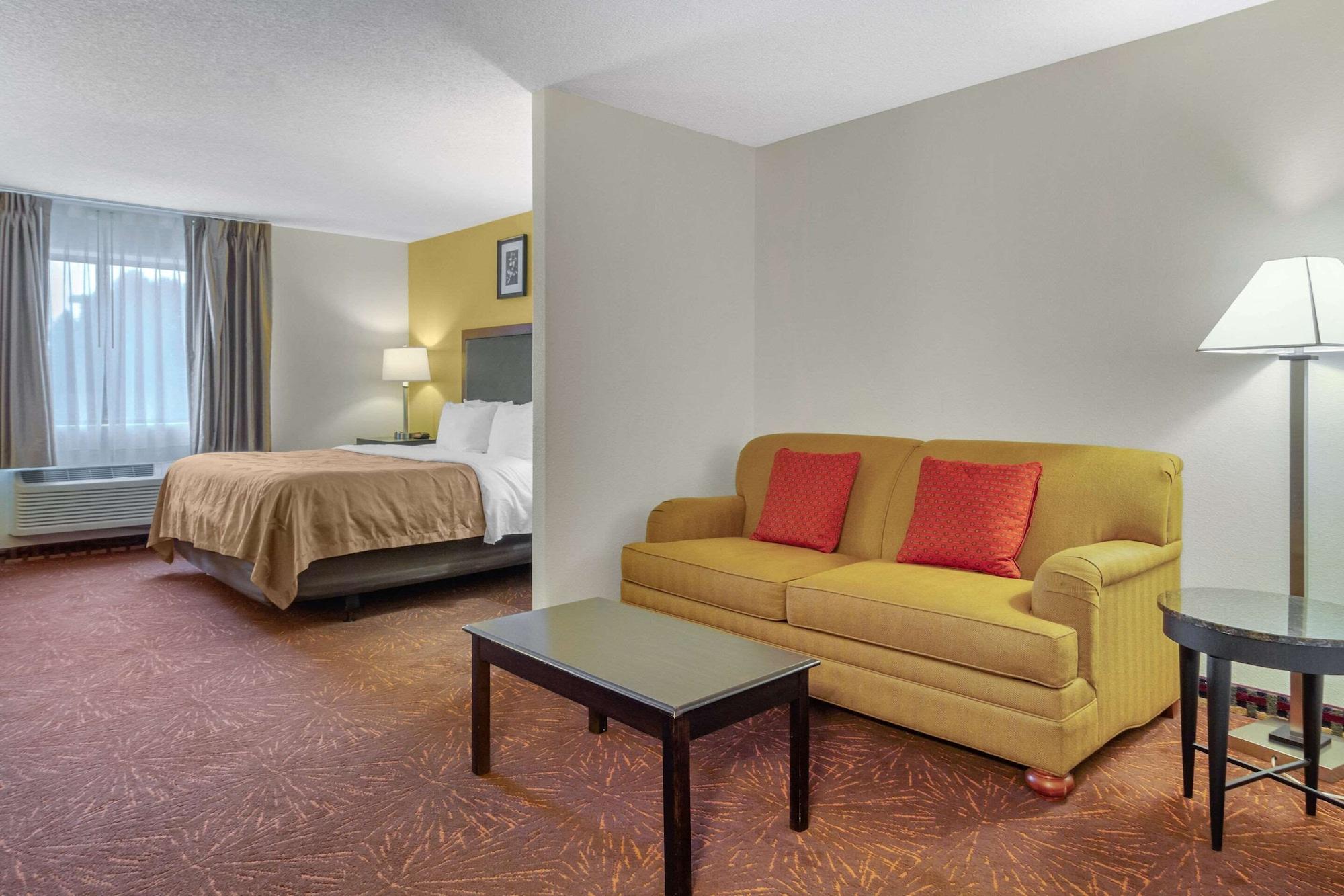 Quality Inn & Suites Lakewood - Denver Southwest Luaran gambar