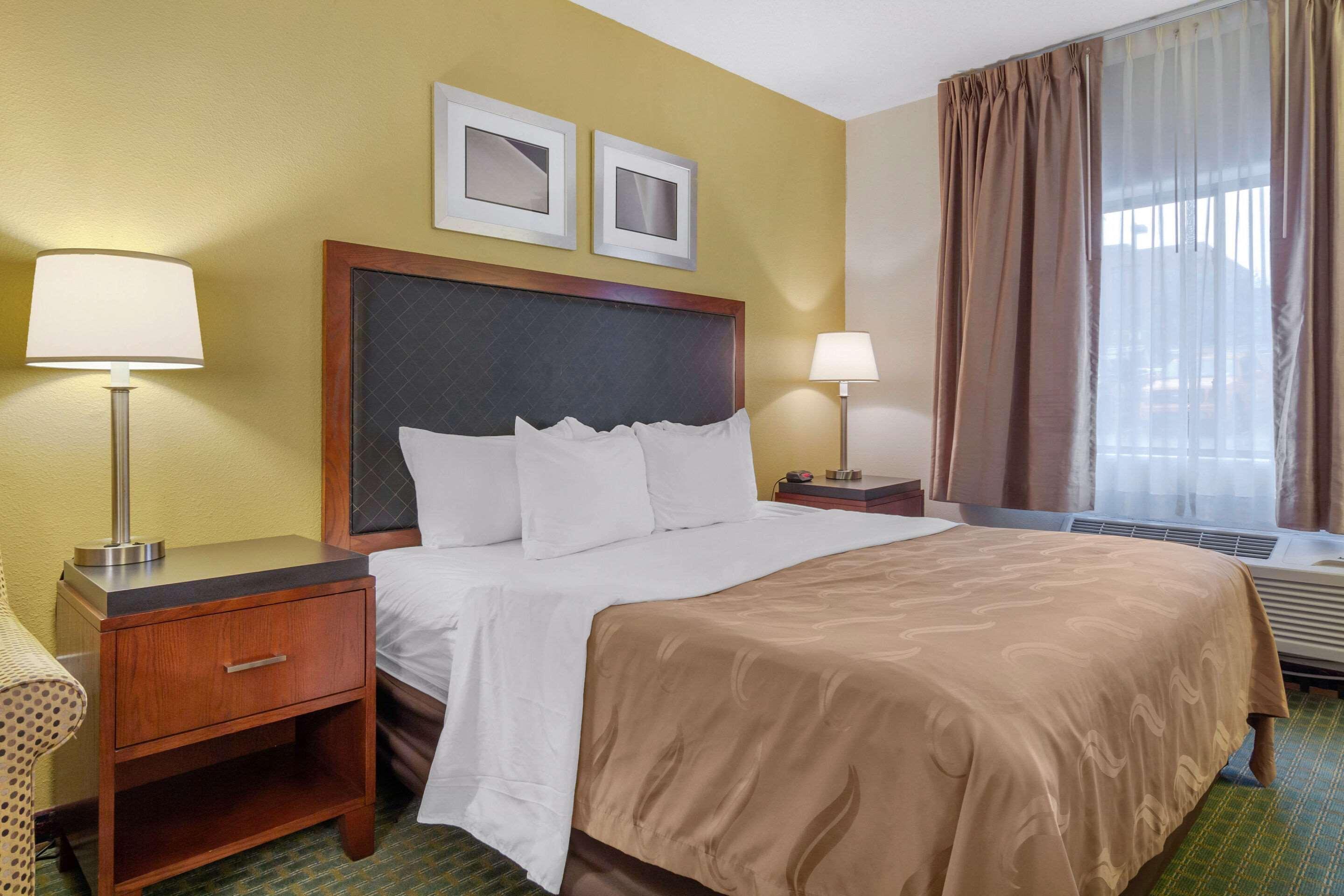 Quality Inn & Suites Lakewood - Denver Southwest Luaran gambar