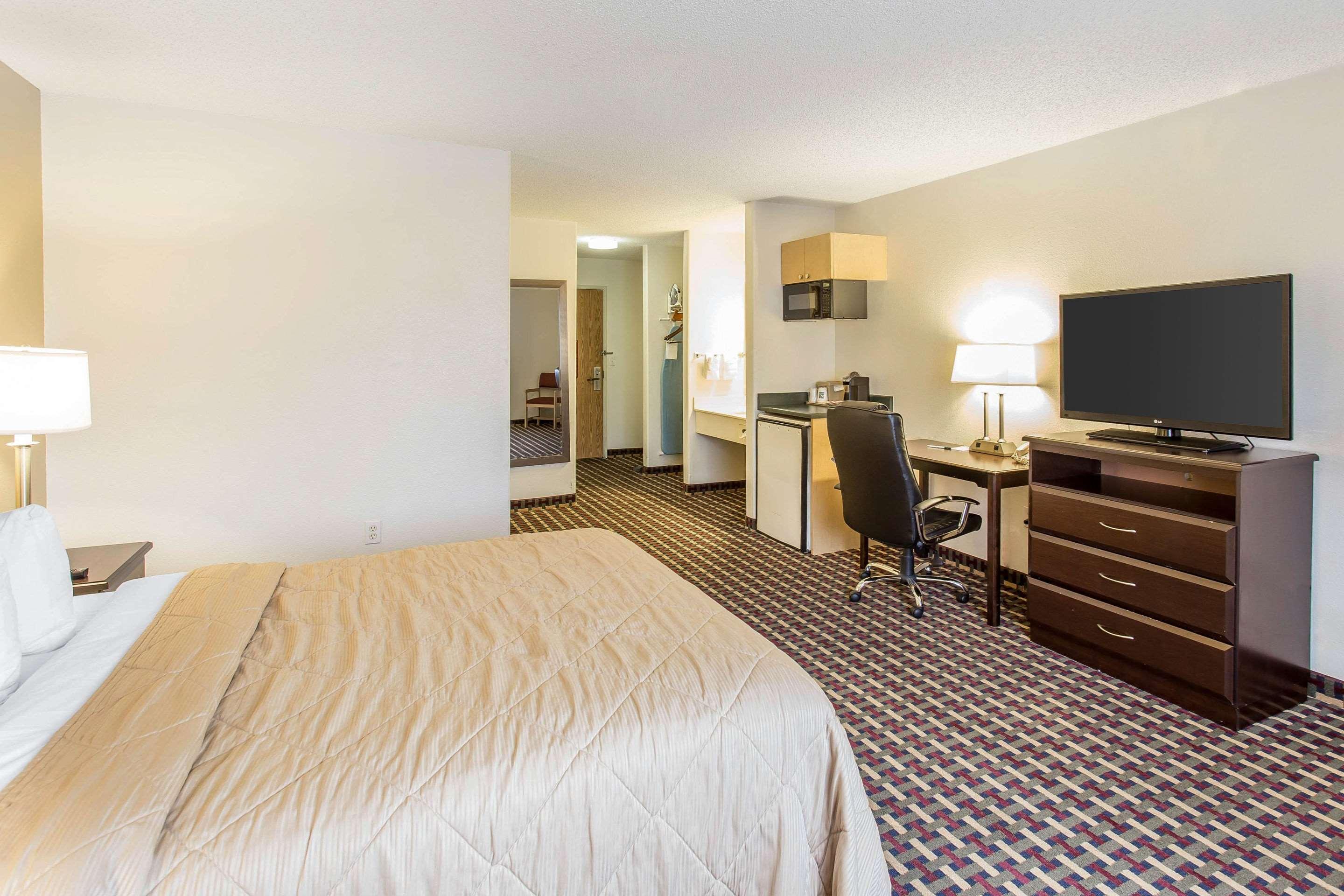 Quality Inn & Suites Lakewood - Denver Southwest Luaran gambar