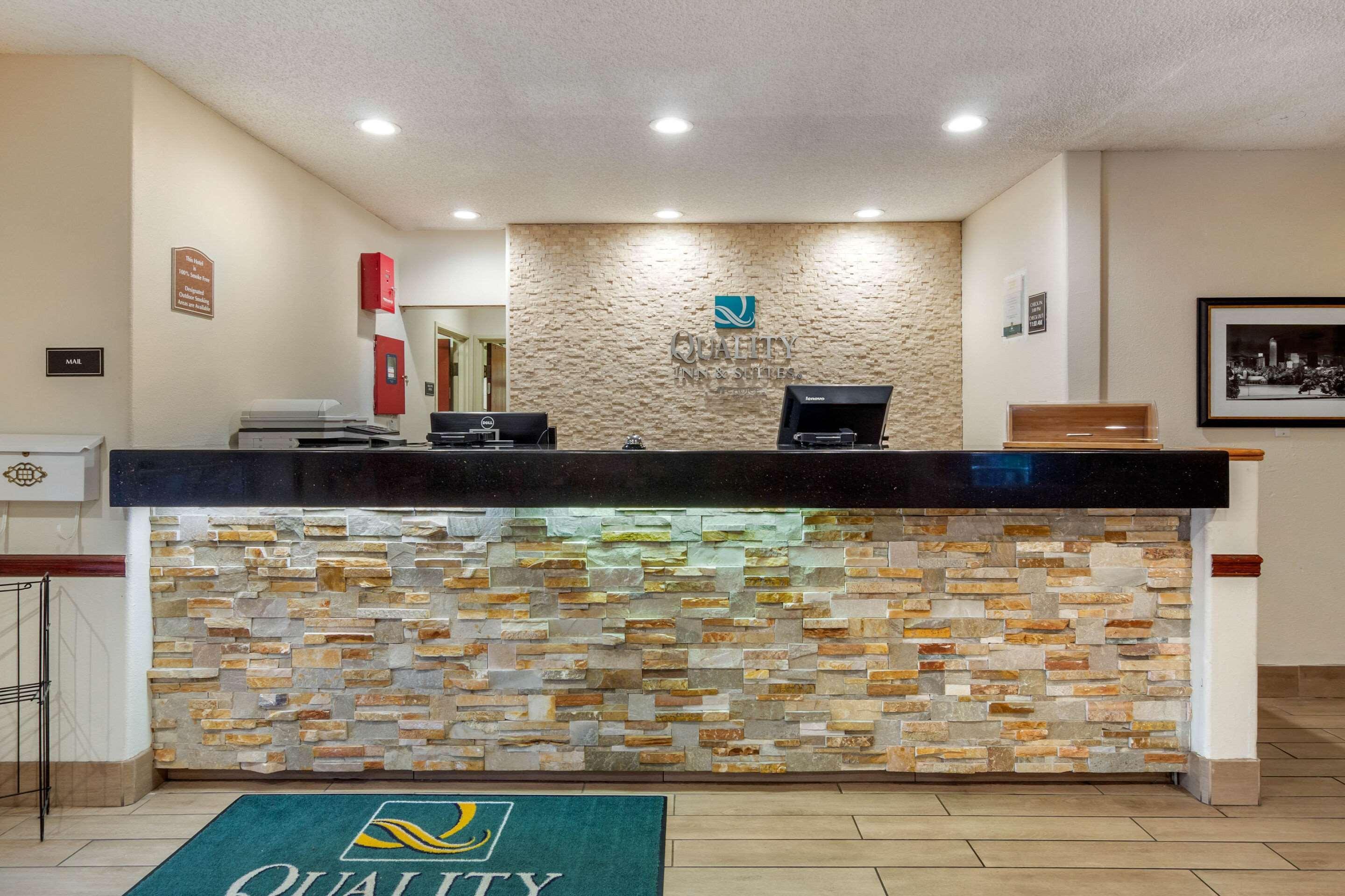 Quality Inn & Suites Lakewood - Denver Southwest Luaran gambar