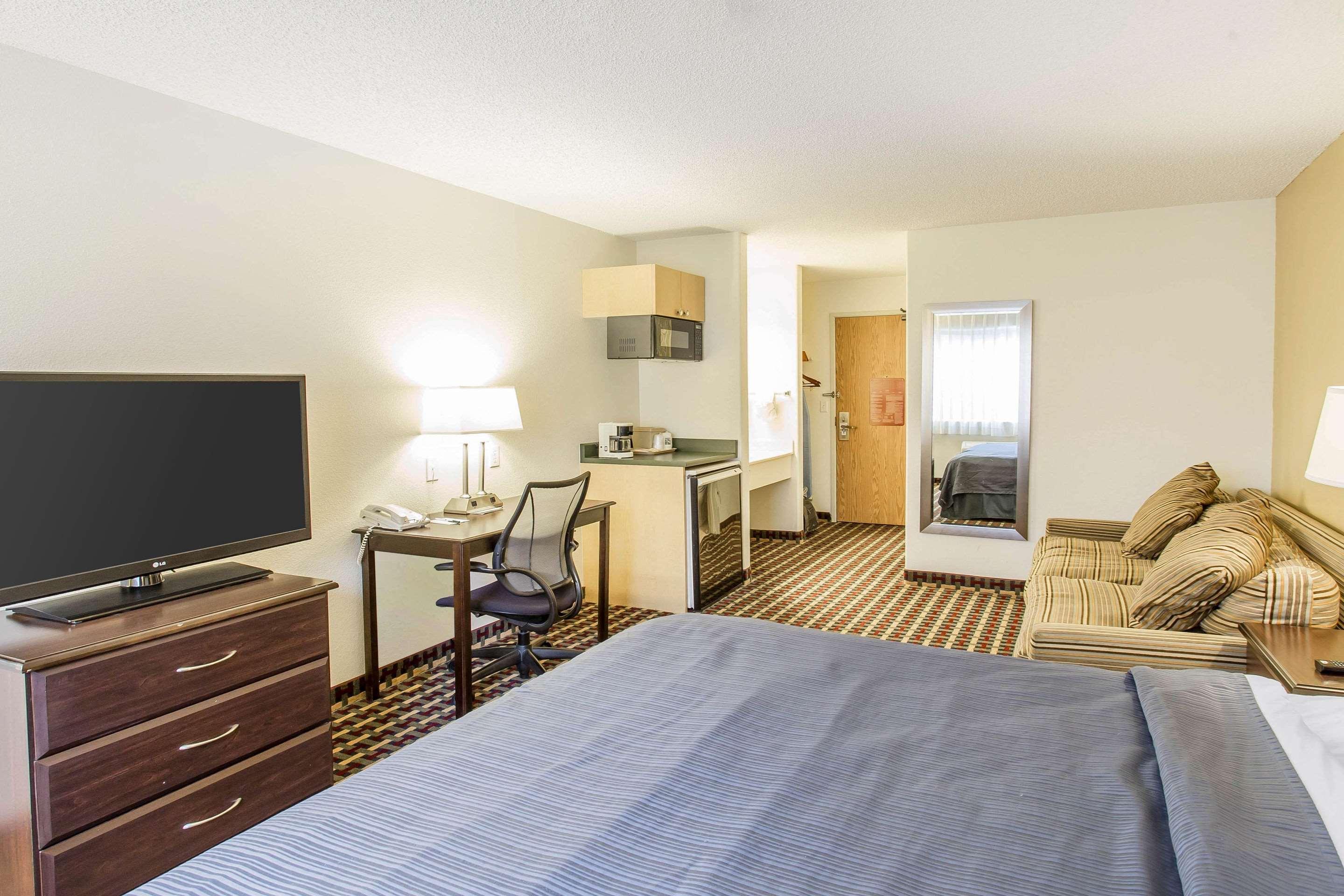 Quality Inn & Suites Lakewood - Denver Southwest Luaran gambar